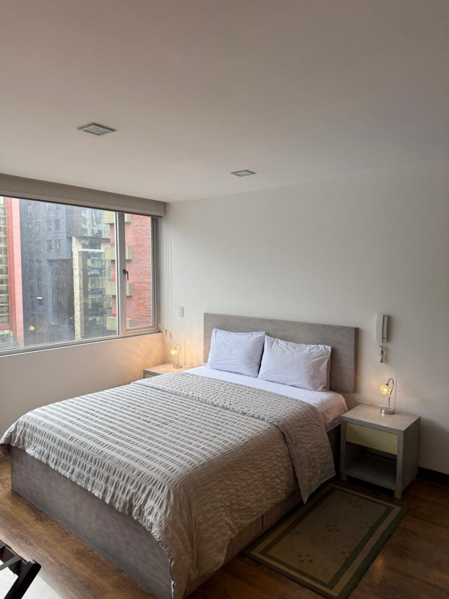 Apartamento Finlandia Park Suite Quito Esterno foto